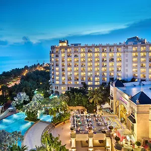 Курортный комплекс Crowne Plaza Bay By Ihg, Санья